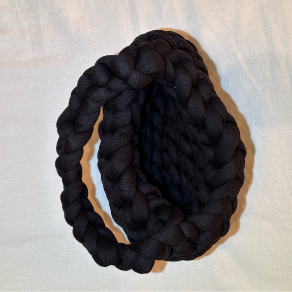 Hand-made Chunky Knit Purse - Picture 2 of 4